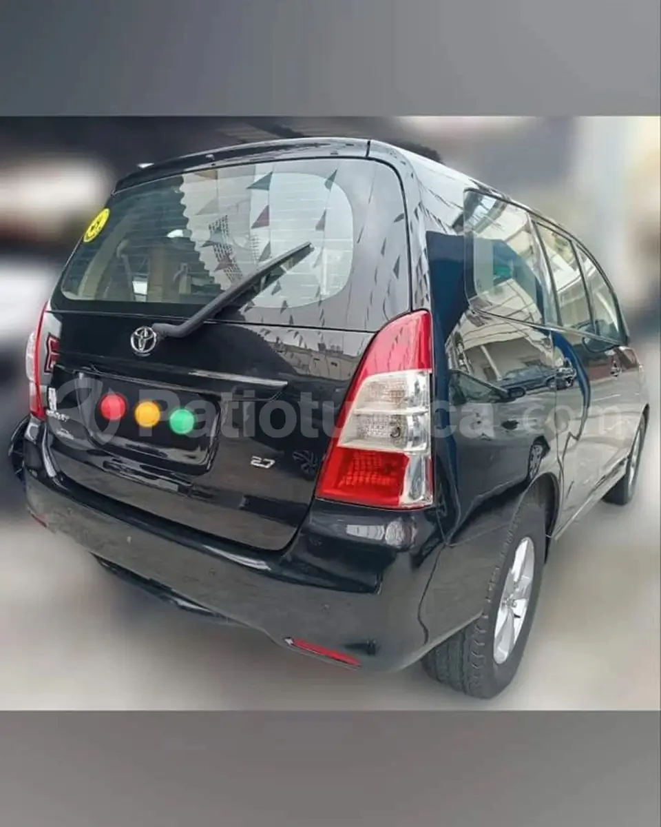 Foto 6 de Toyota Innova