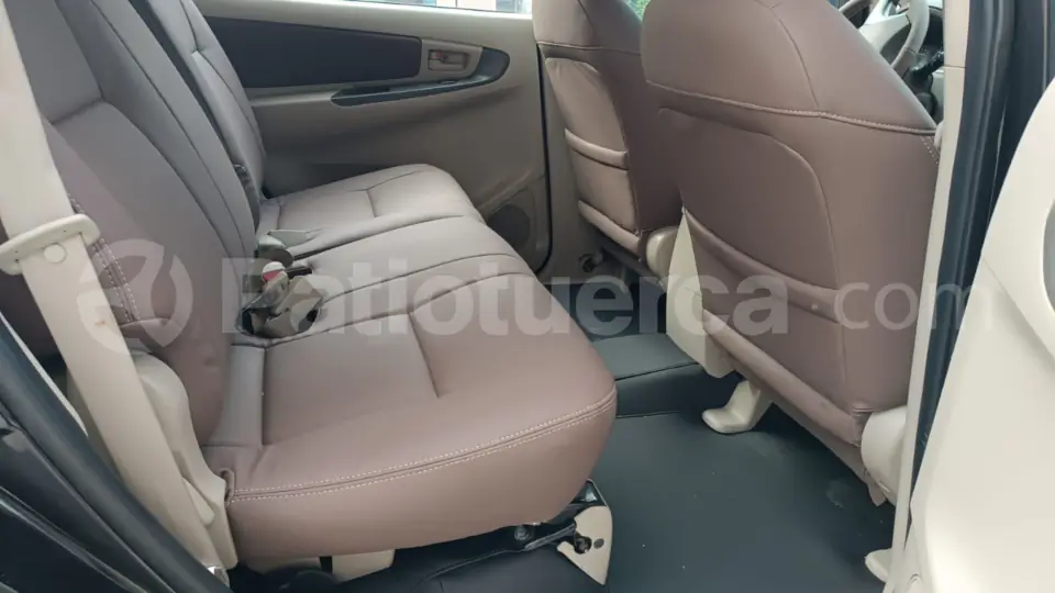 Foto 8 de Toyota Innova