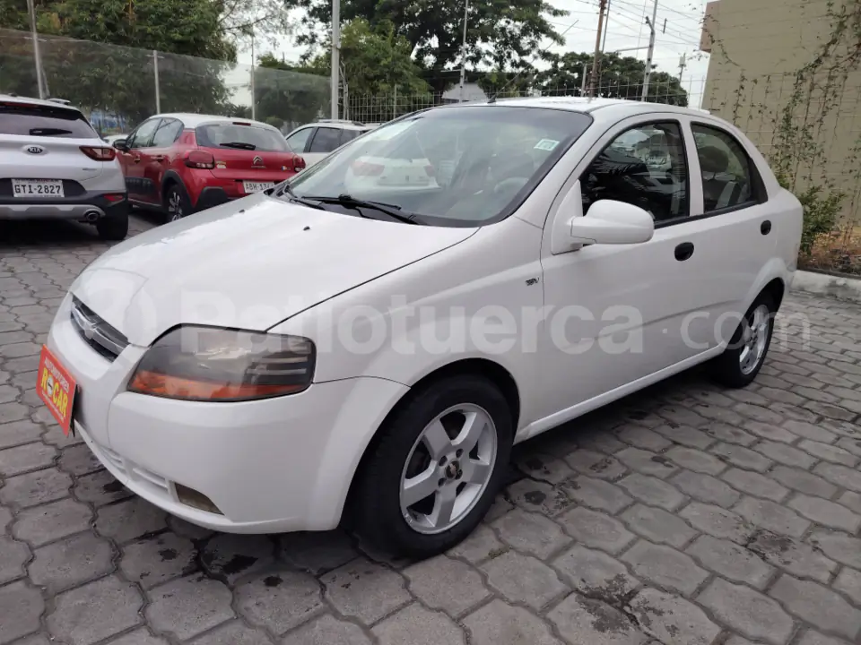 Foto 2 de Chevrolet Aveo Activo