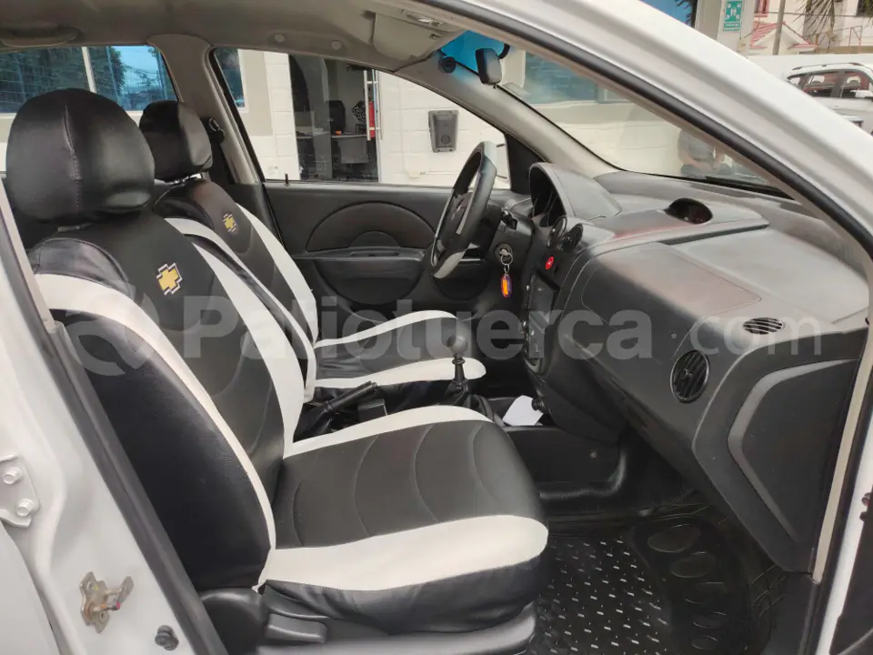 Foto 8 de Chevrolet Aveo Activo