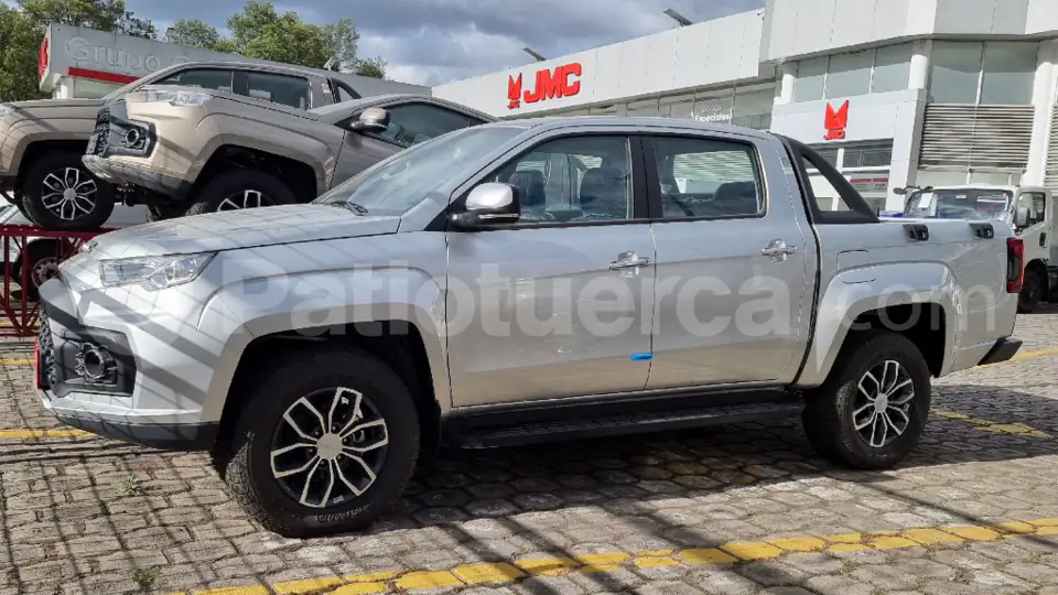 Foto 2 de JMC VIGUS PLUS