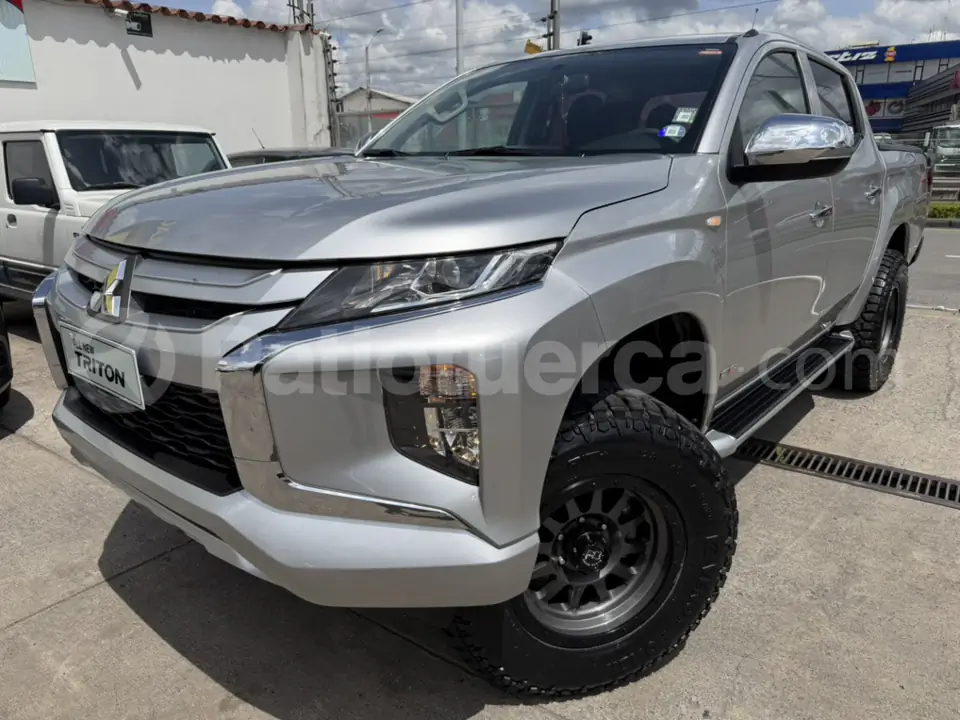 Foto 3 de Mitsubishi L200 HIRIDER