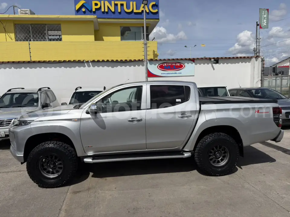 Foto 7 de Mitsubishi L200 HIRIDER