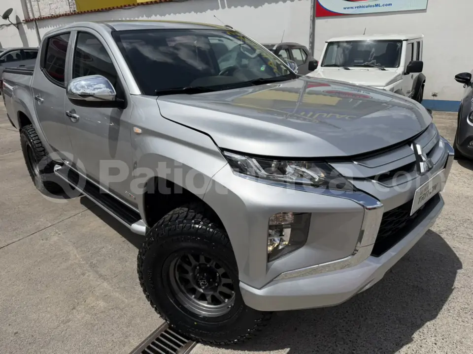 Foto 14 de Mitsubishi L200 HIRIDER