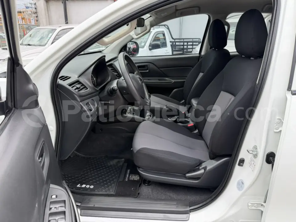 Foto 24 de Mitsubishi L200 Triton