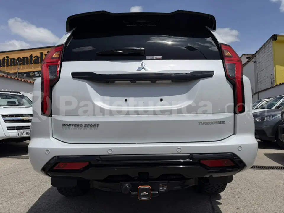 Foto 10 de Mitsubishi Montero Sport Diesel