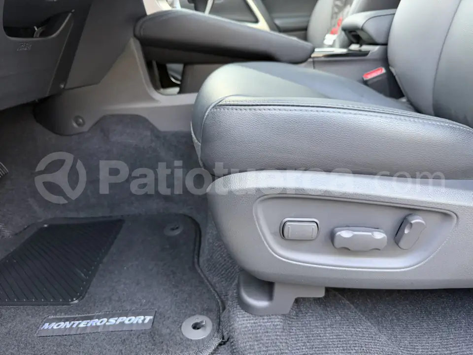 Foto 24 de Mitsubishi Montero Sport Diesel