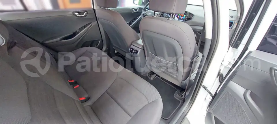 Foto 14 de Hyundai Ioniq Limited