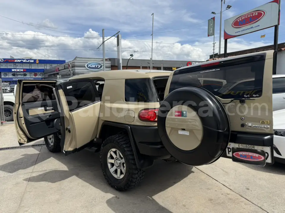 Foto 20 de Toyota FJ Cruiser Trail Teams