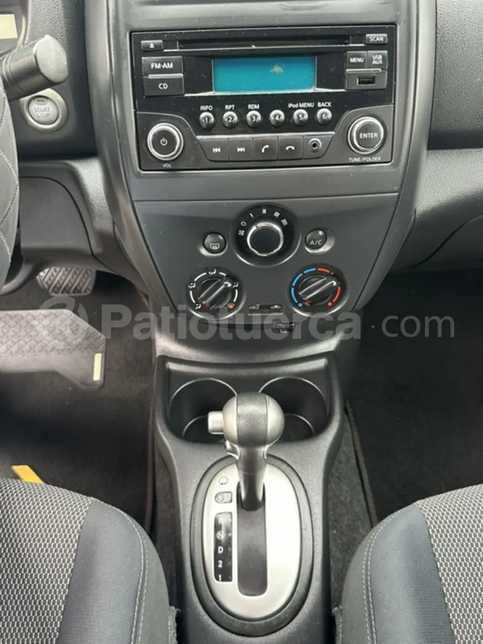 Foto 7 de Nissan Versa