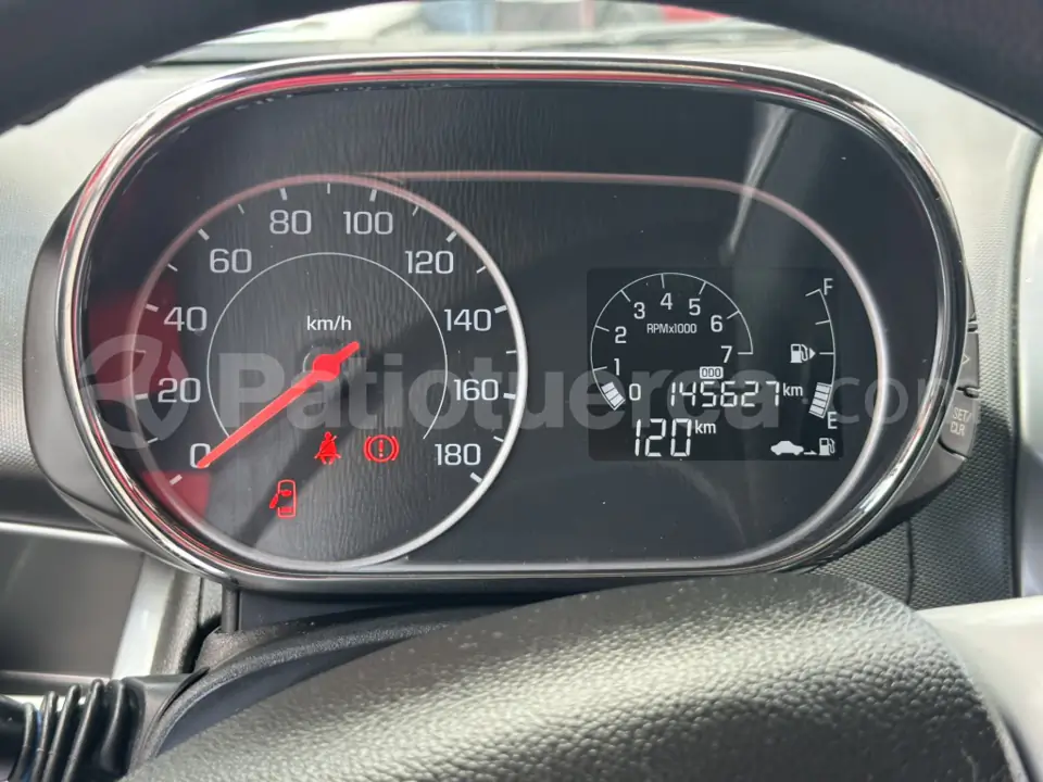 Foto 10 de Chevrolet SPARK GT LS