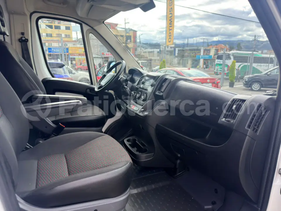 Foto 14 de Citroen JUMPER L2H2