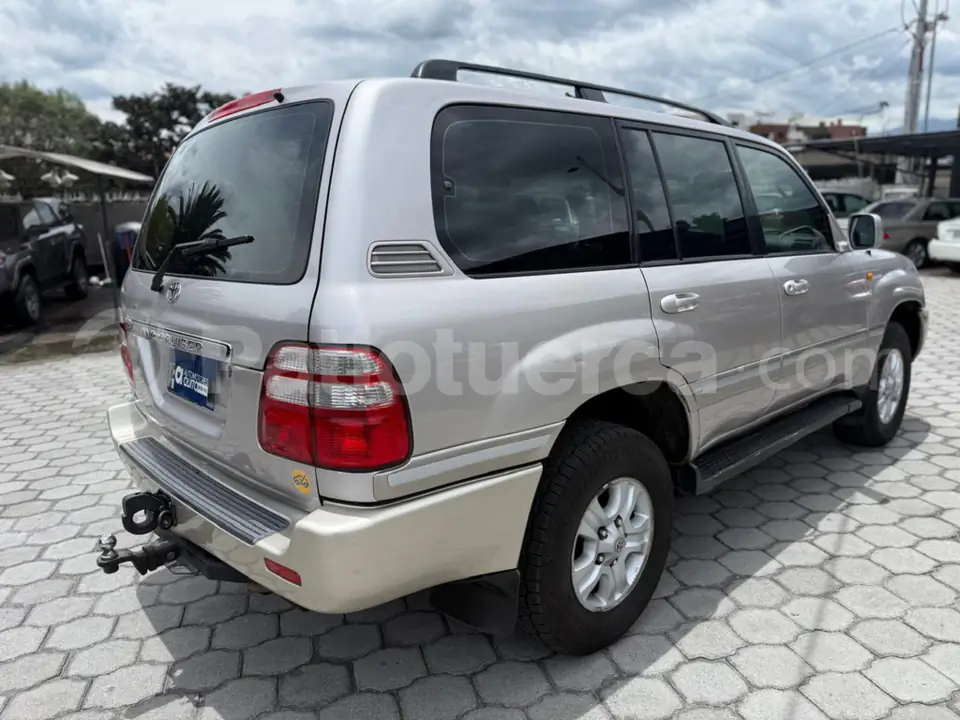 Foto 3 de Toyota Land Cruiser 100