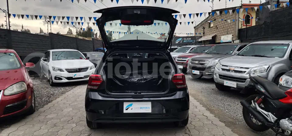 Foto 17 de Volkswagen Polo Highline