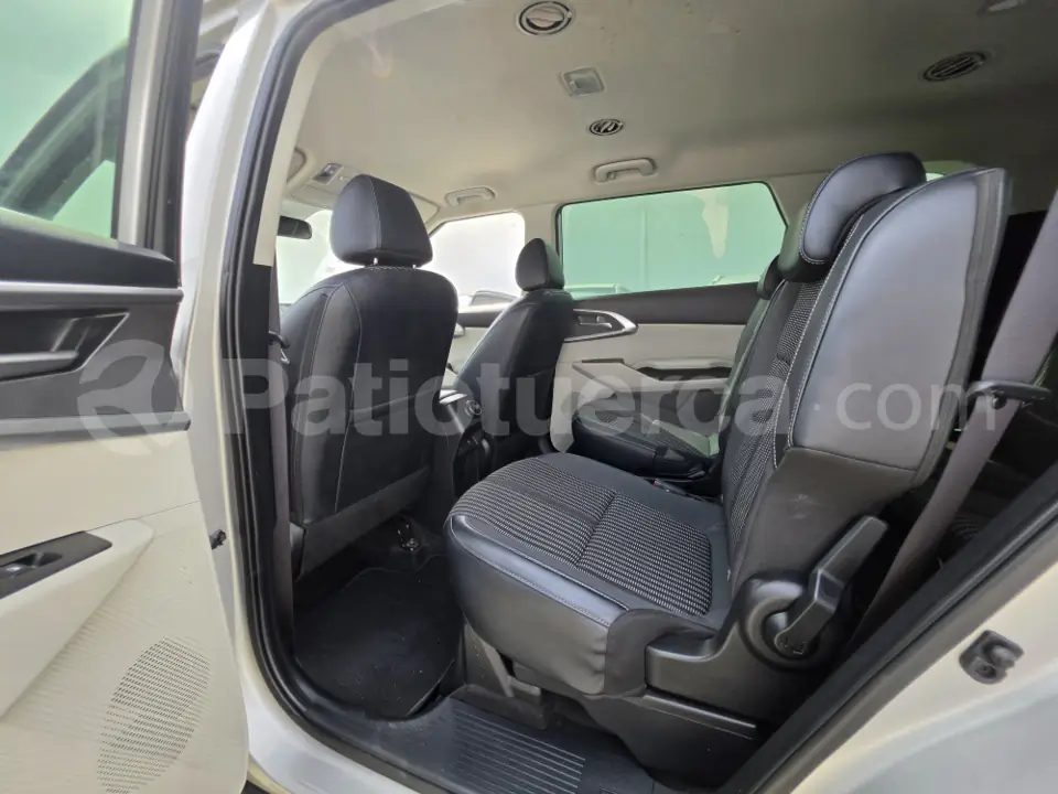 Foto 12 de Kia Carens