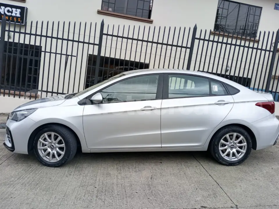 Foto 1 de Chery Arrizo 5