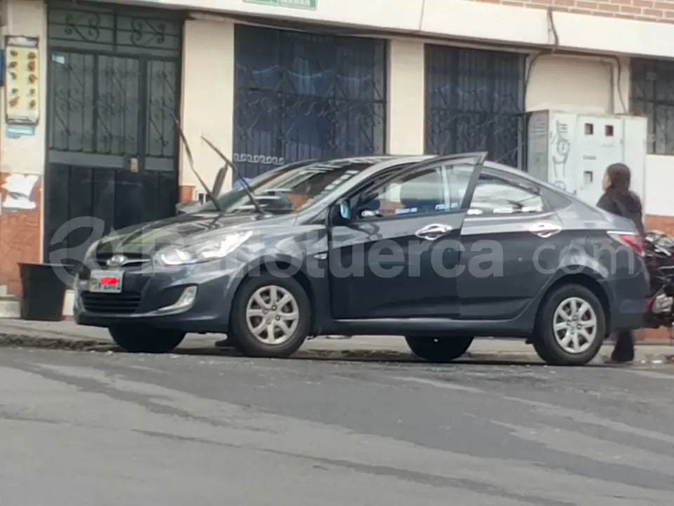 Foto 4 de Hyundai Accent New