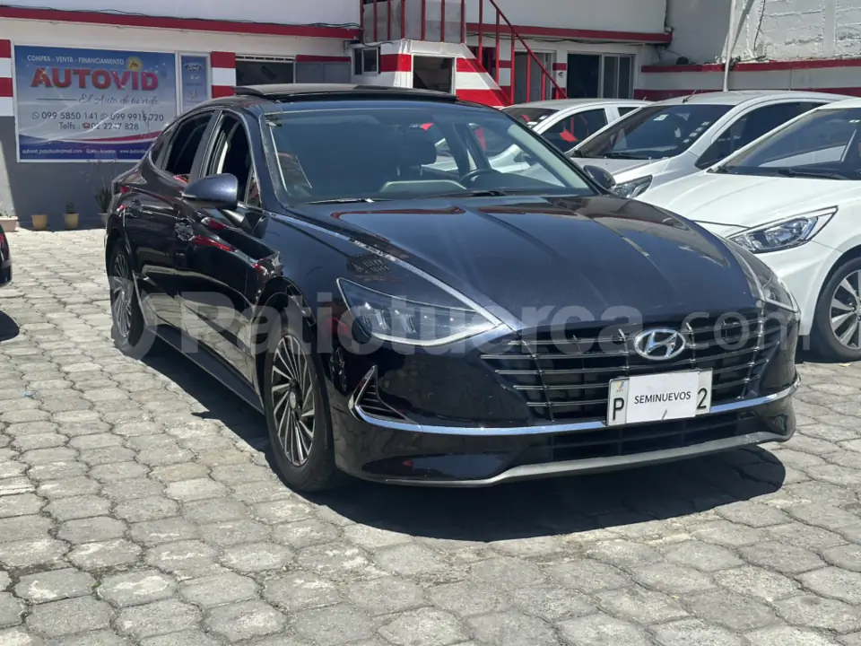 Foto 1 de Hyundai Sonata Hybrid