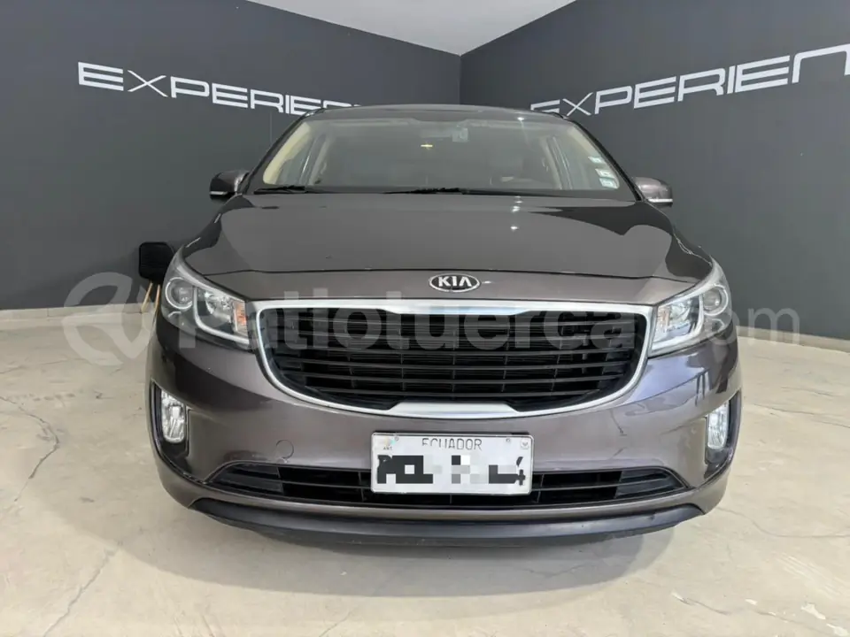 Foto 1 de Kia Carnival