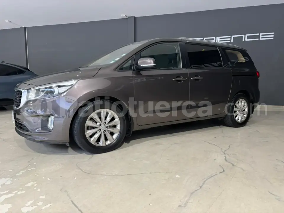 Foto 2 de Kia Carnival