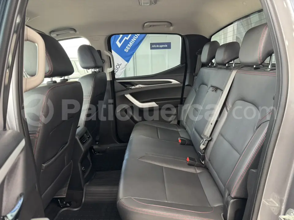 Foto 11 de Chevrolet D-MAX PREMIER