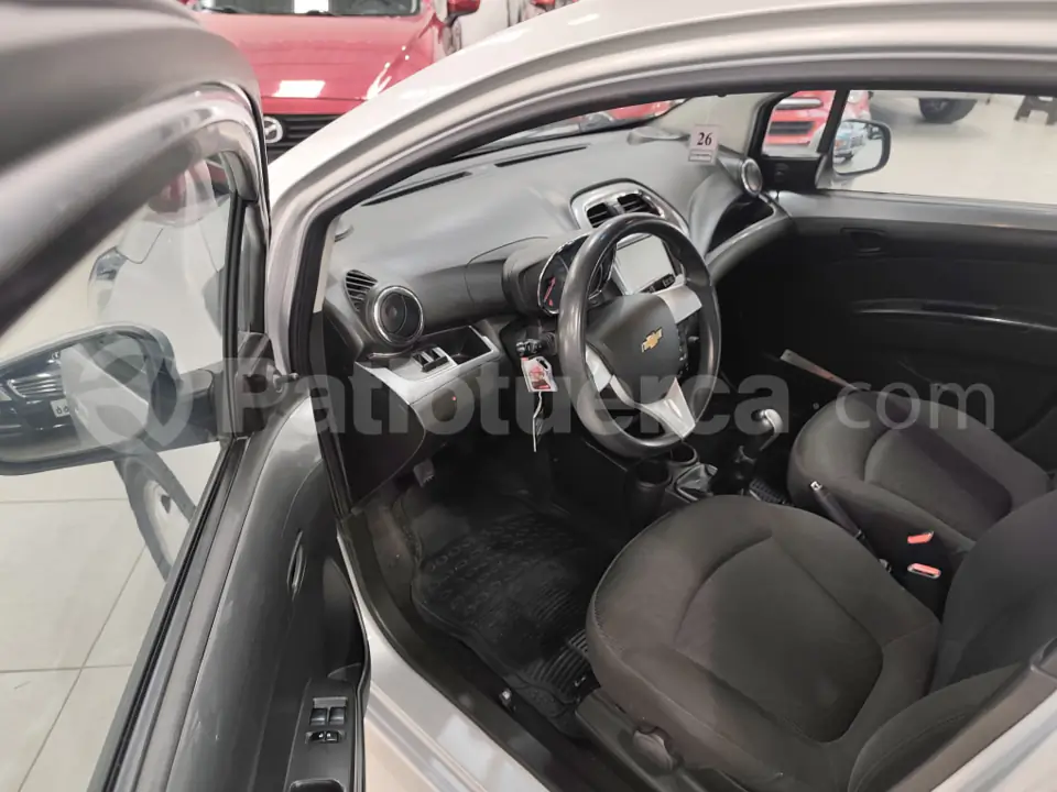 Foto 8 de Chevrolet Spark GT LTZ