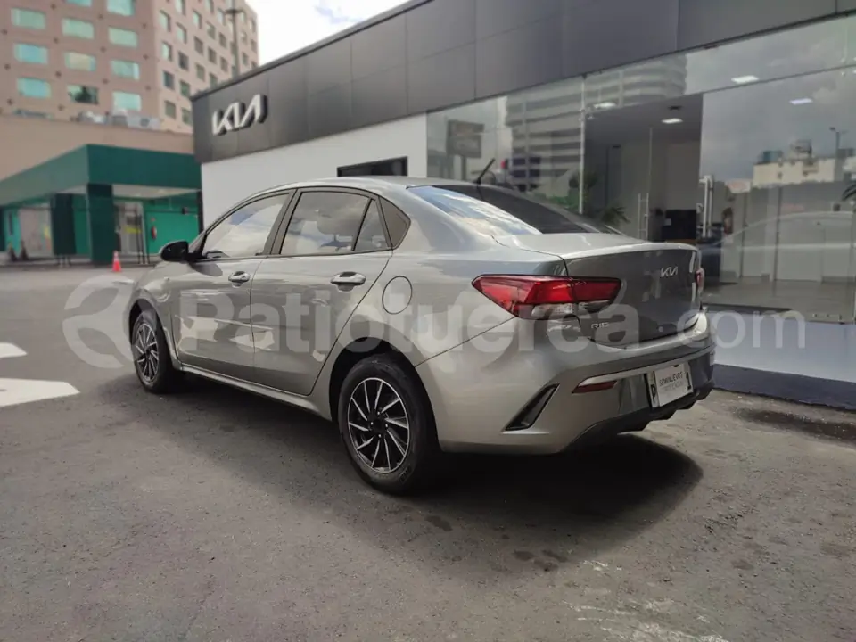 Foto 8 de Kia Rio LX AC