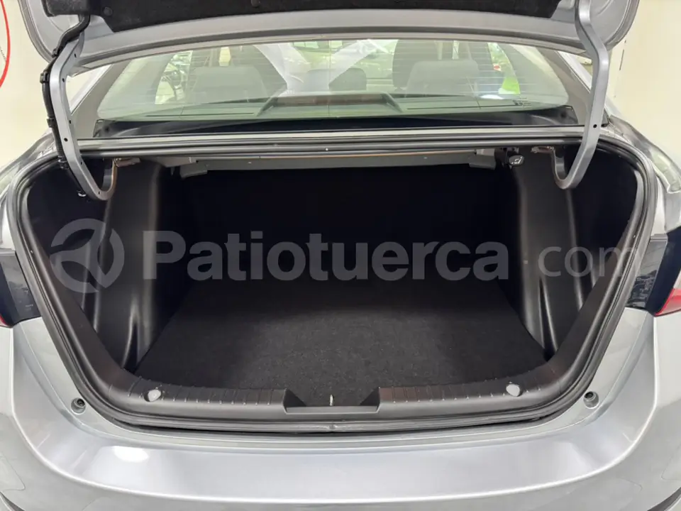 Foto 8 de Mazda 2