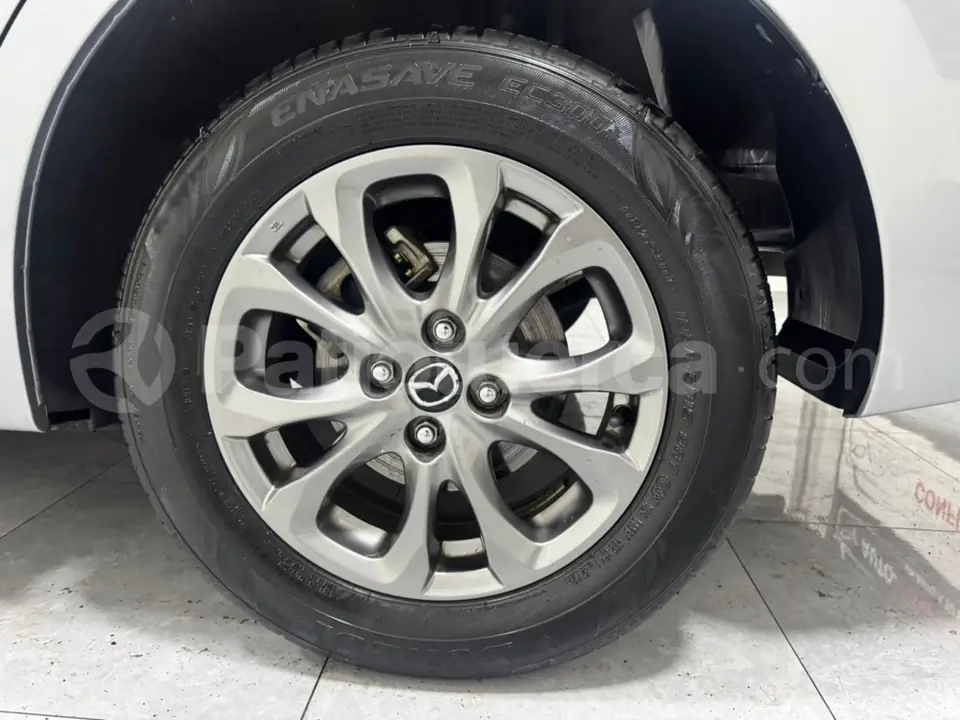 Foto 25 de Mazda 2