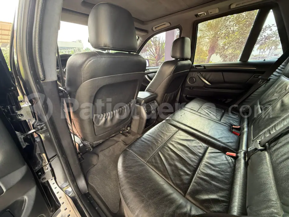 Foto 8 de BMW X5 4.4i