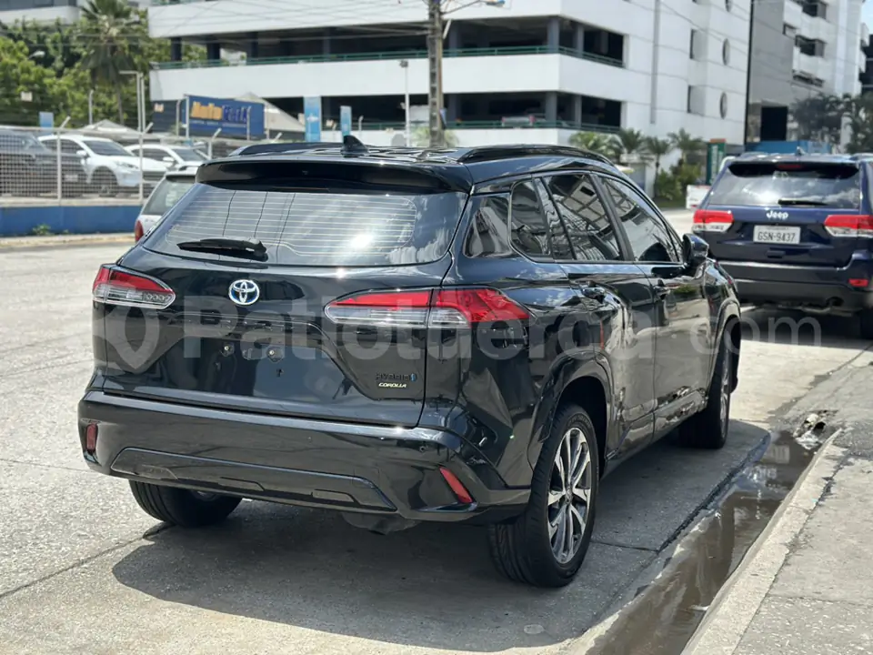 Foto 8 de Toyota Corolla Cross High