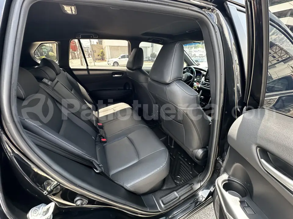 Foto 11 de Toyota Corolla Cross High