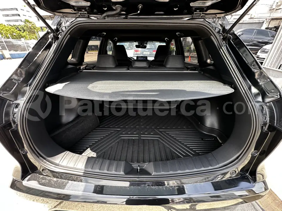 Foto 12 de Toyota Corolla Cross High