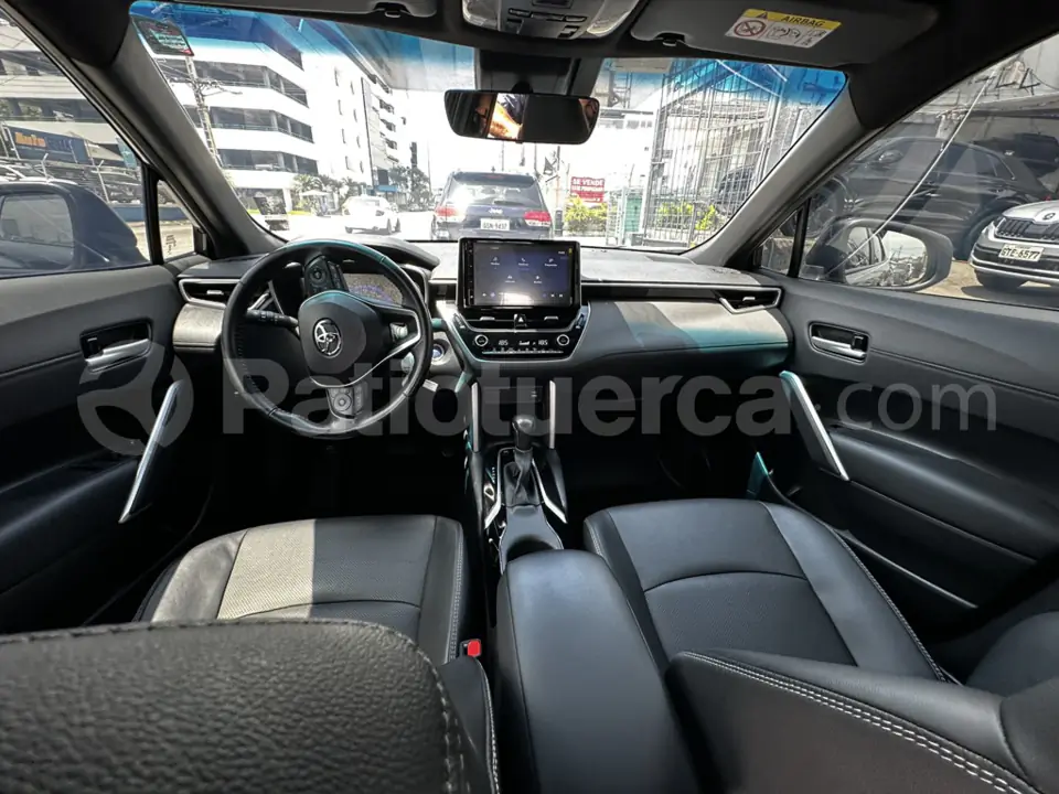 Foto 17 de Toyota Corolla Cross High