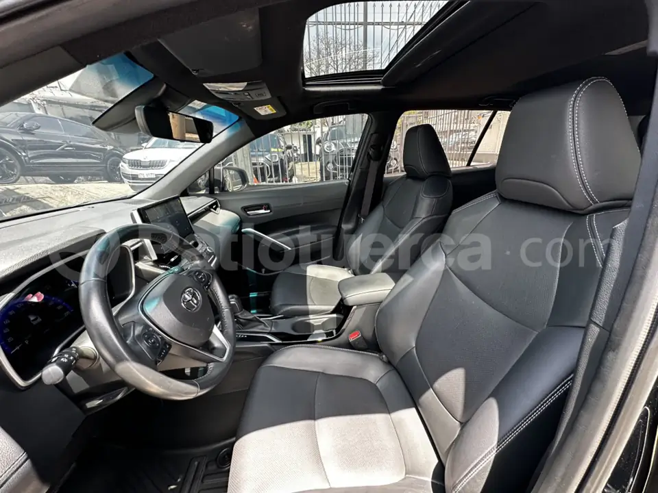 Foto 18 de Toyota Corolla Cross High