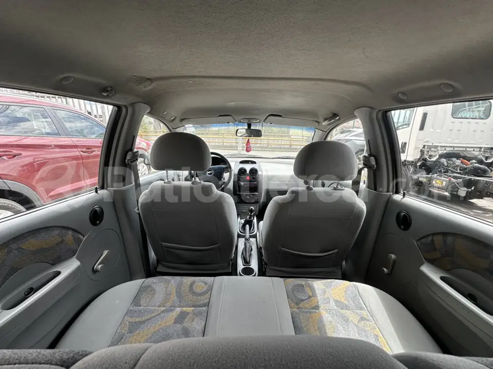 Foto 10 de Chevrolet Aveo Activo