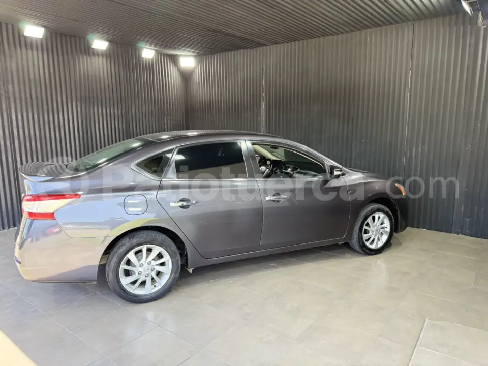 Foto 8 de Nissan Sentra Advance AT