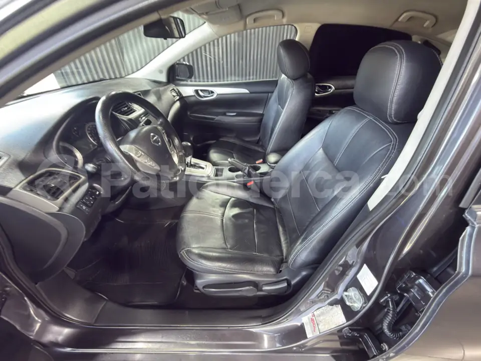 Foto 10 de Nissan Sentra Advance AT