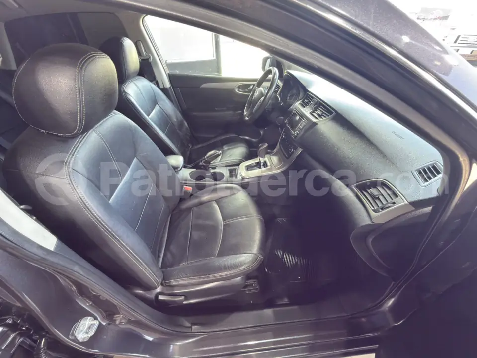 Foto 16 de Nissan Sentra Advance AT