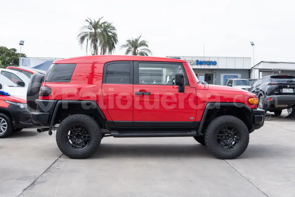 Foto 2 de Toyota FJ Cruiser TRD