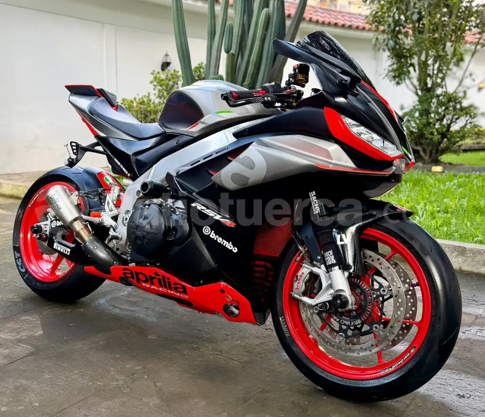 Foto 4 de Aprilia RSV4