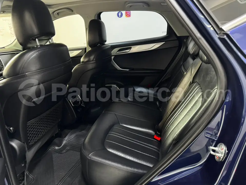 Foto 14 de Soueast DX7