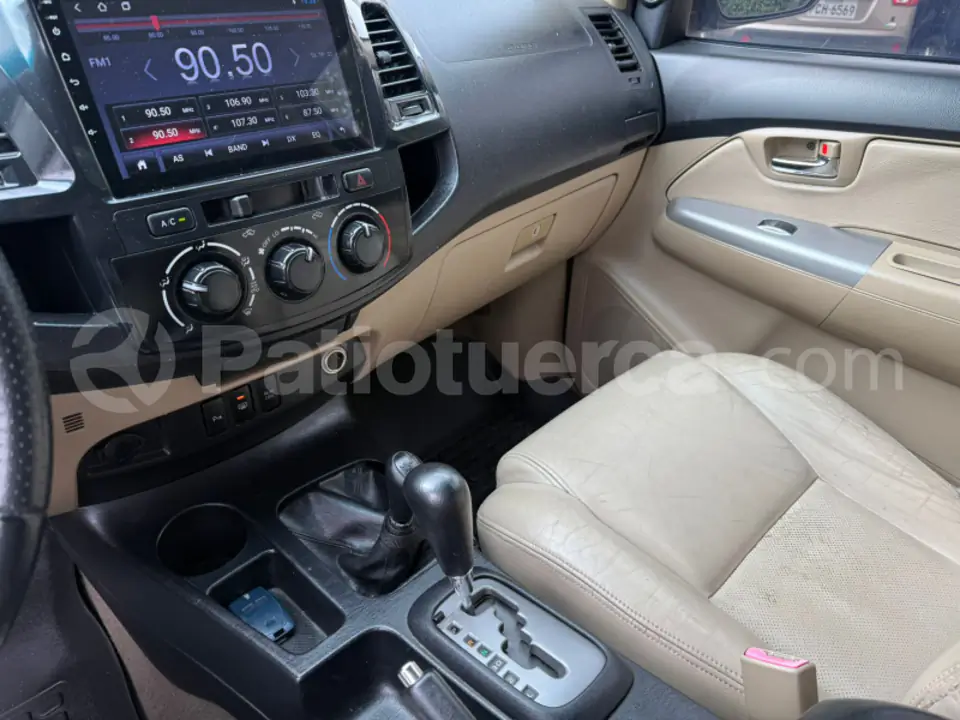 Foto 6 de Toyota Fortuner 2.7