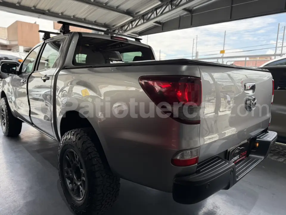 Foto 13 de Mazda BT-50 CD 4x4 Diesel