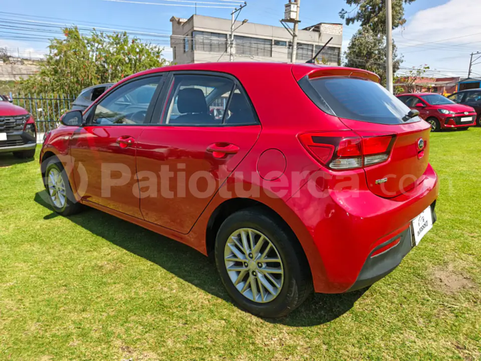 Foto 3 de Kia RIO LX