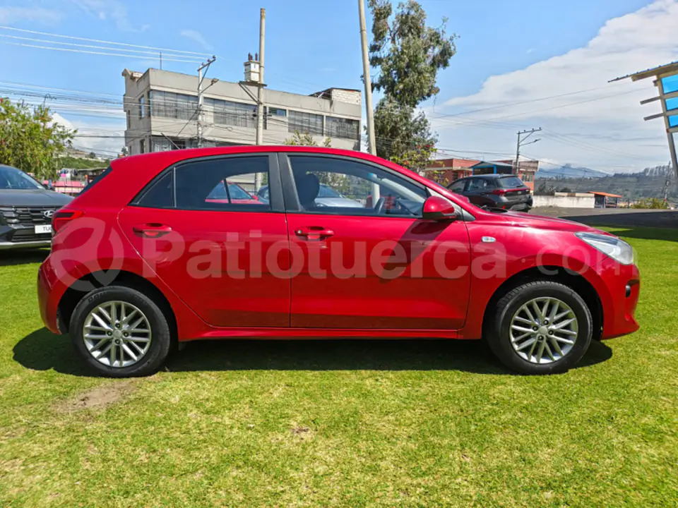Foto 6 de Kia RIO LX