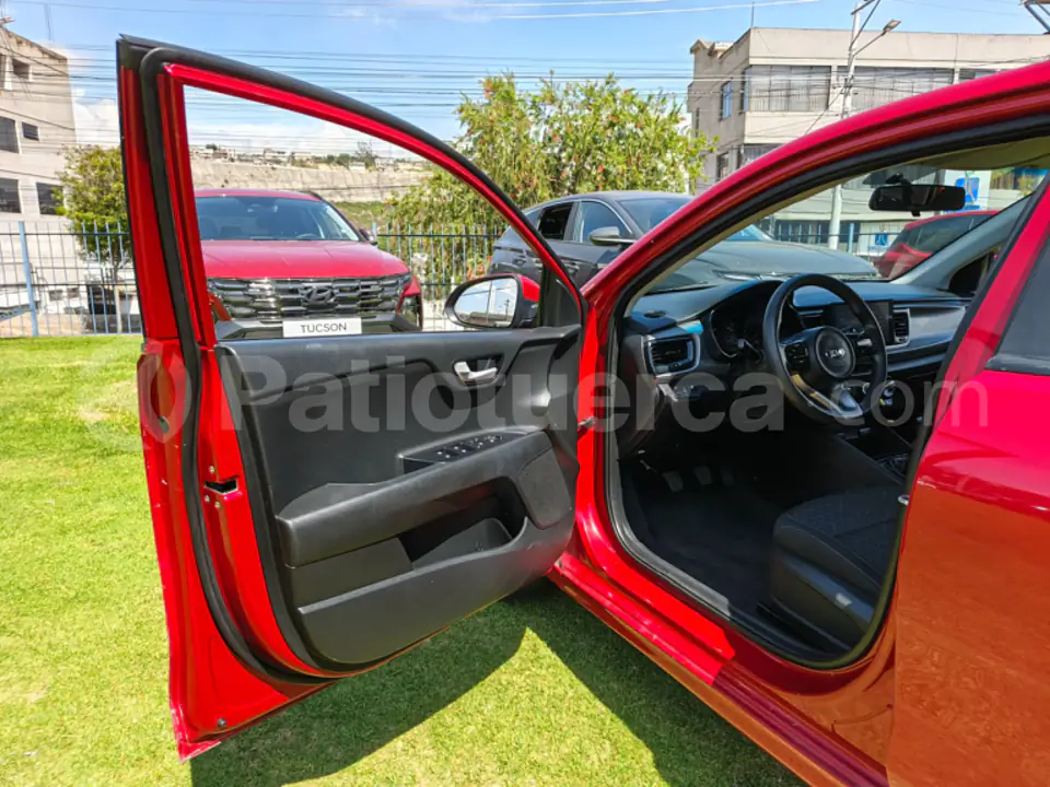 Foto 9 de Kia RIO LX