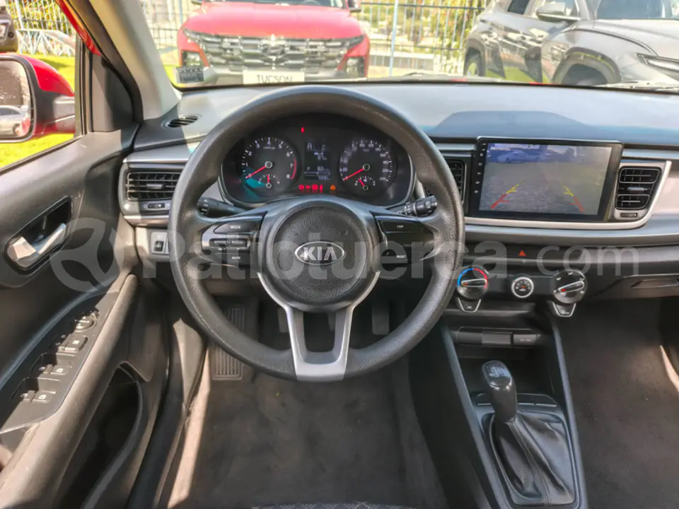 Foto 14 de Kia RIO LX