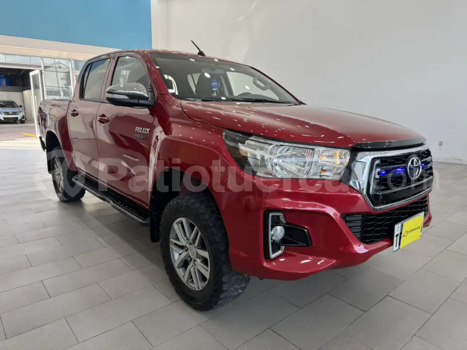 Foto 2 de Toyota Hilux SR AC CD