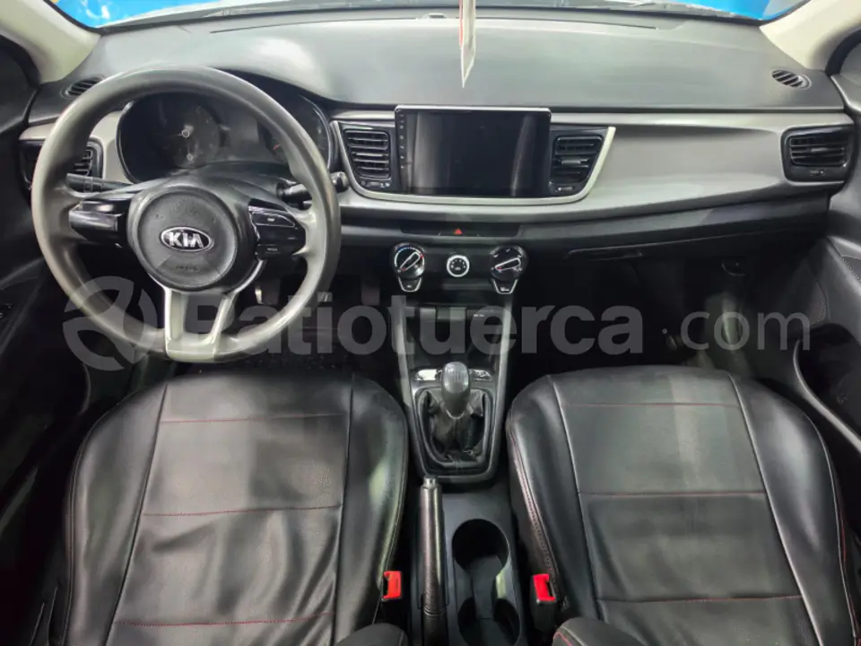 Foto 9 de Kia RIO LX